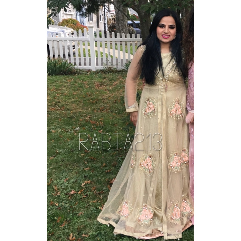 FAROOQ HAMEED FLORAL NET PAKISTANI DESIGNER FORMAL GOWN